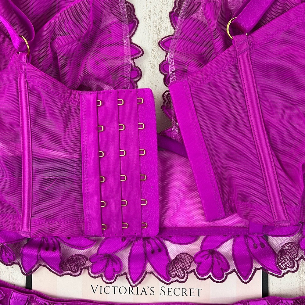 36DD/M VS Very Sexy Ziggy Glam Flower Lightly Lined Quarter Cup Bustier & Thong - Picture 10 of 14